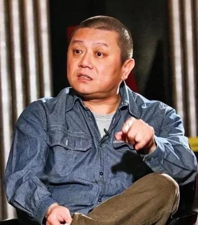 突然发现解放台湾省的建议，王朔的思路太妙了！他曾说收复台湾不需要打仗，先宣布台湾