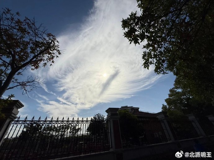 10月23日北派实时，今天，多地出现异常天象，孰湖云，2日内少去红白喜事，或有商