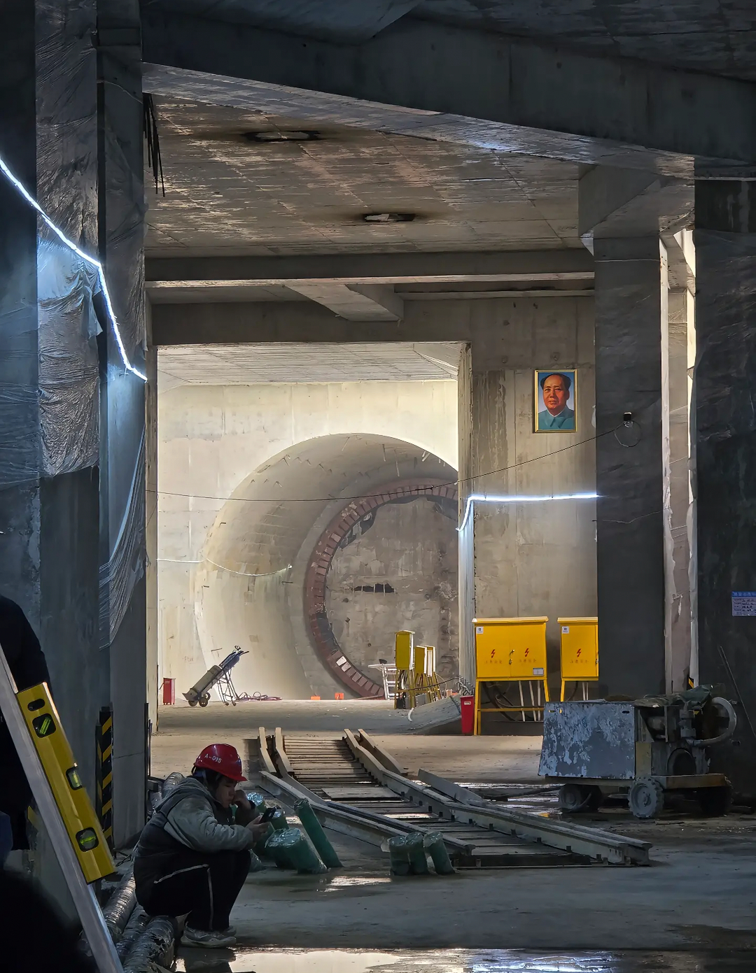 从古至今只有他说过“人民万岁”。 