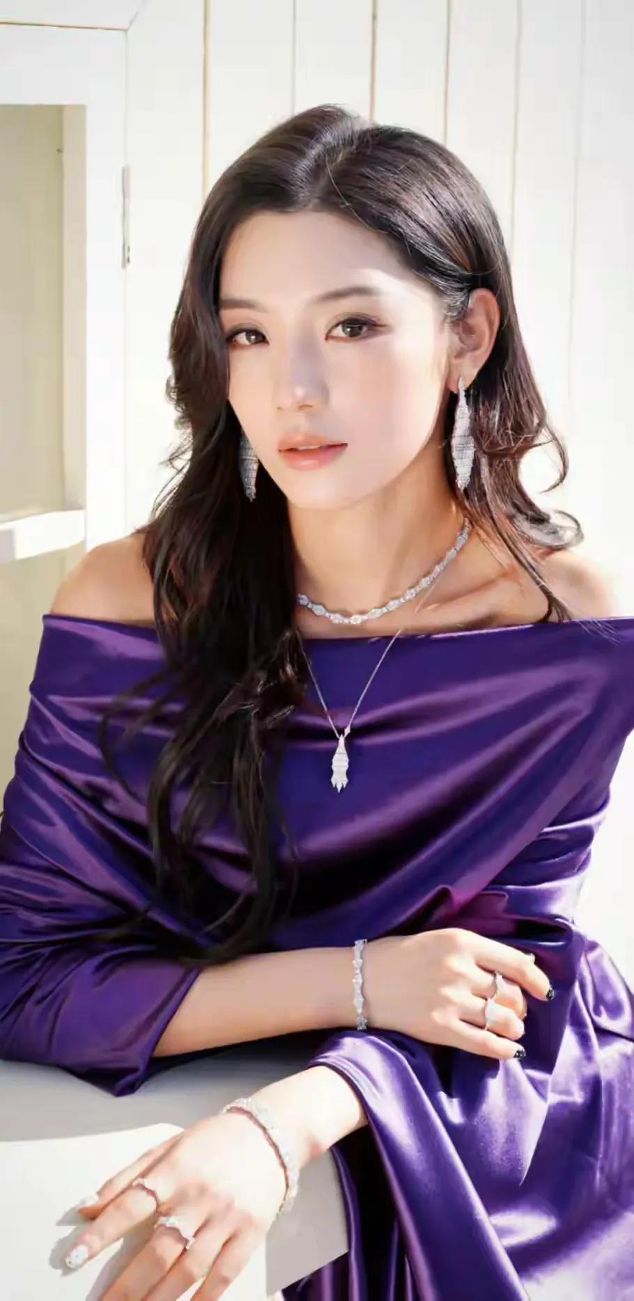 你眼中漂亮的女孩子是什么样子本图片为美女 精致感女生 有哪些你自以为很便宜，实际