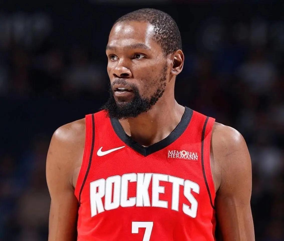 2026年以来的30+场次排名：
1、东契奇——14次
1、杜兰特——14次
3