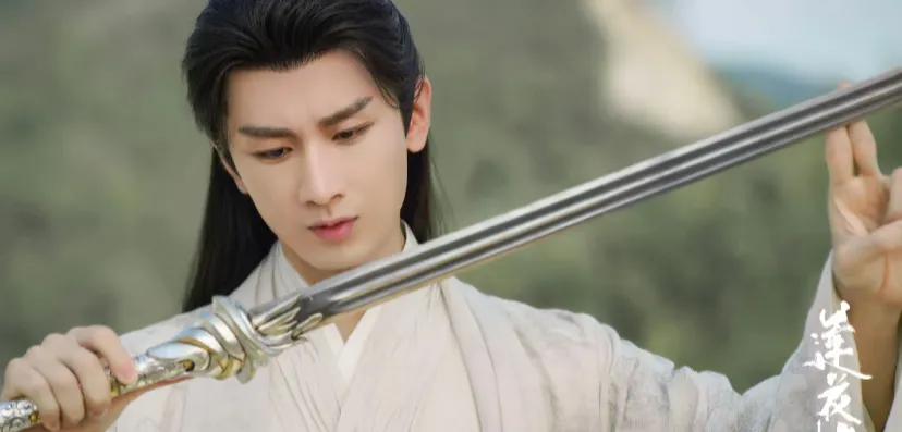 《中餐厅》为何不装餐厅专用洗碗机?
如题，为何不装餐厅专用的高温大功率洗碗机，十