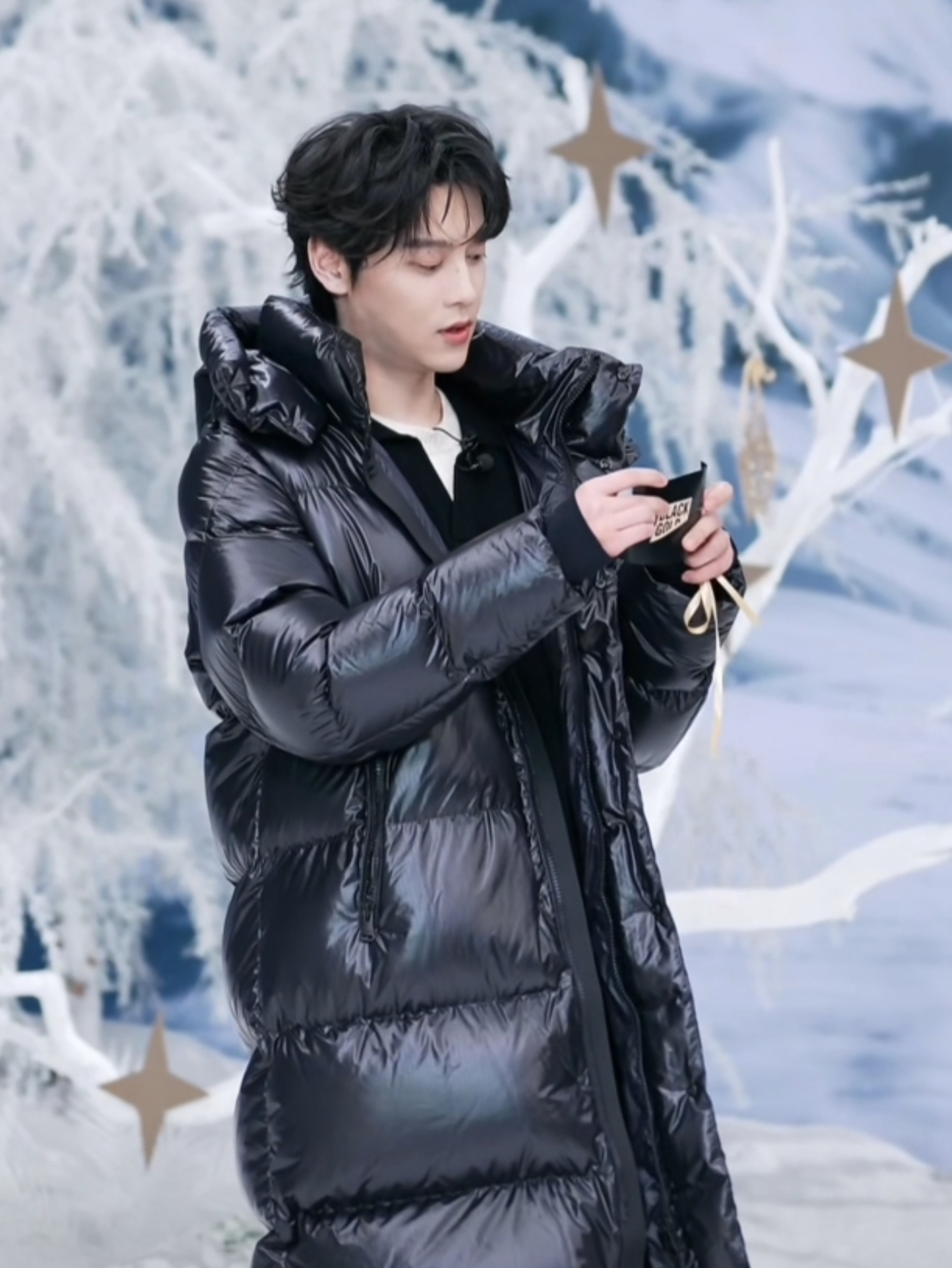 田栩宁滑雪起步是小内八在雪人界田栩宁段位过高了  ber，田栩宁怎么浑身上下都散