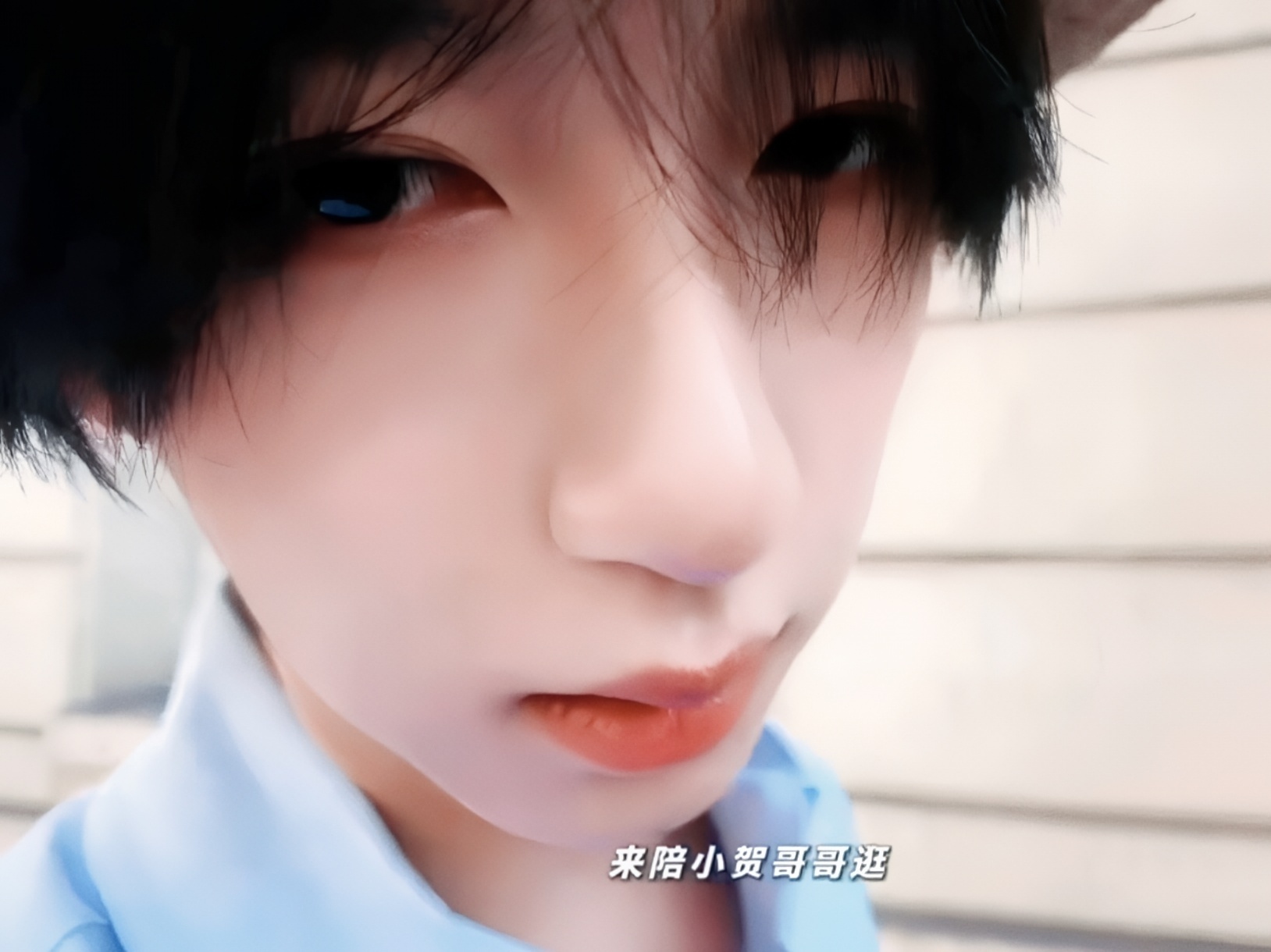 每次靠近都像樱樱要亲亲〃∀〃 ​​​