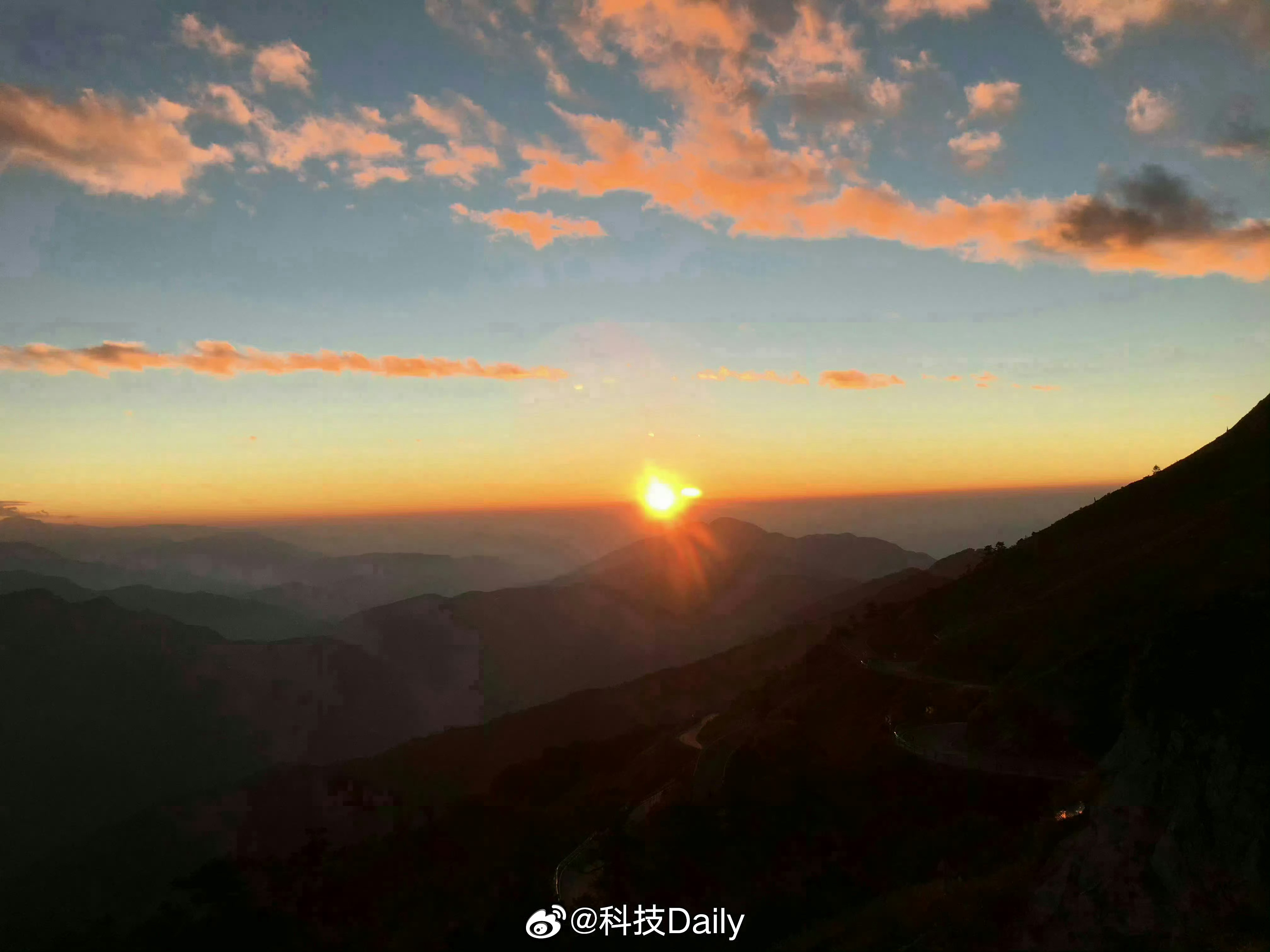 台湾一直是中国的一个省大陆和台湾不存在所谓国籍问题 本身就是一家的，世界上只有一