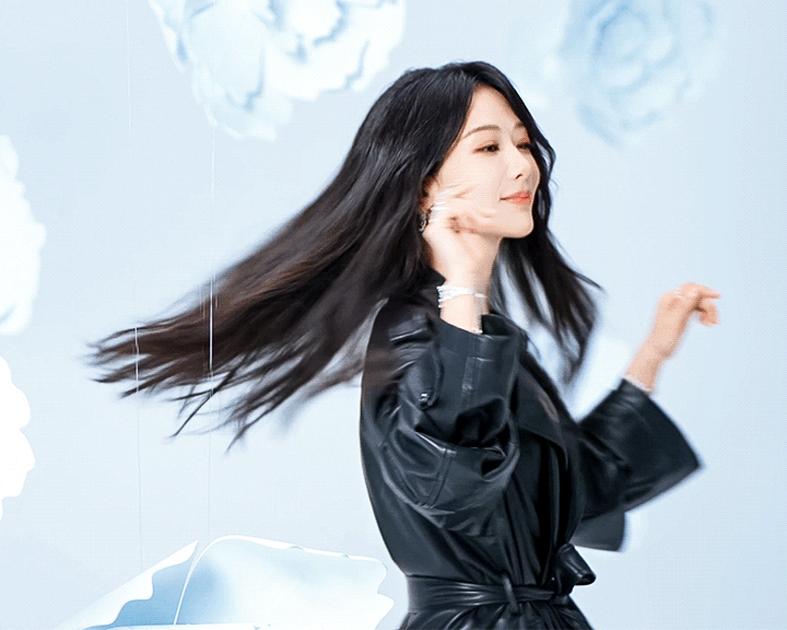 #杨紫张一山认识20年了#祝友谊久久，祝红红火火。祝事业更上一层楼。期待杨紫待播