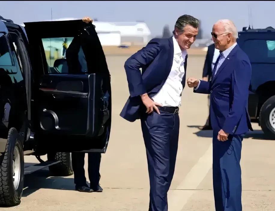 美国的州长跟总统是分开的，州长管不了总统，总统也管不了州长，州长是由当地的美国老