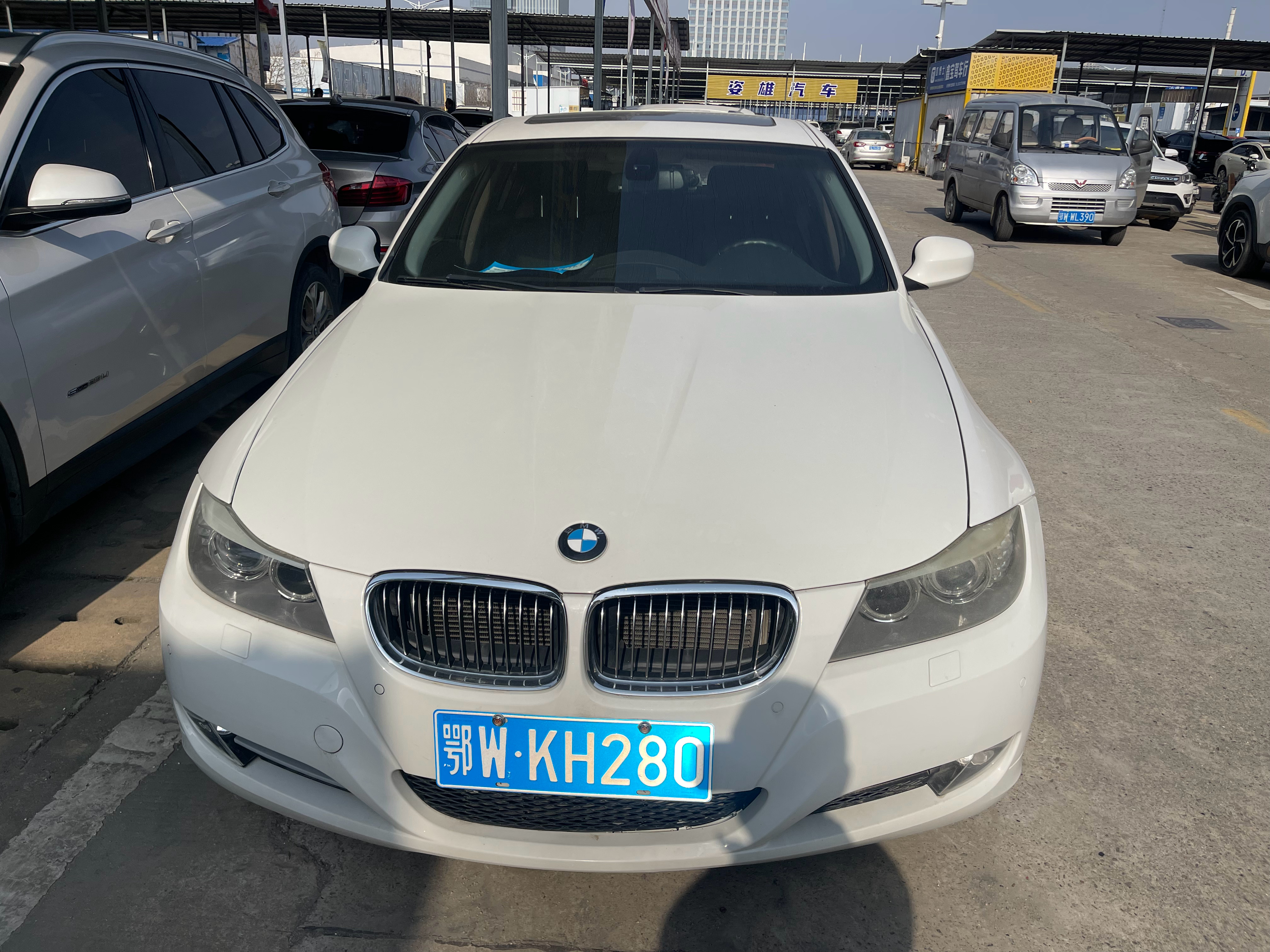 更新下店里部分车源，年底了降价处理1.  2012 年宝马320 2.68万2.