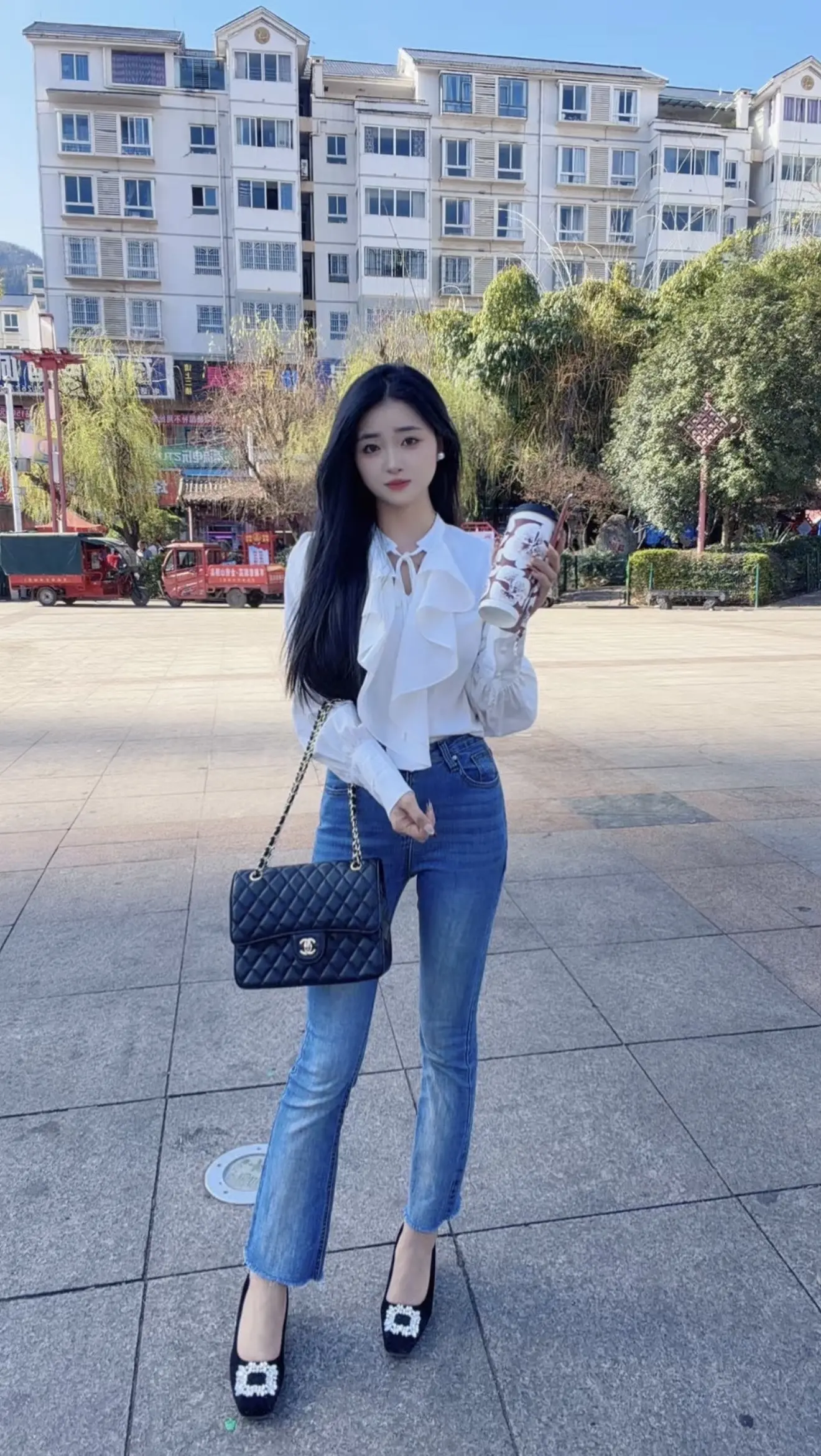 奶茶一杯快乐加倍