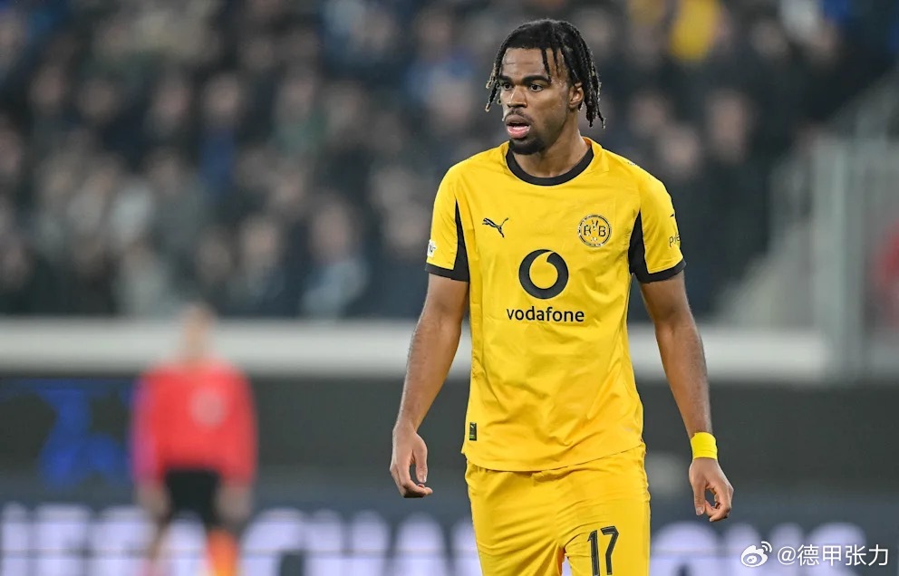 继万纳之后，奥地利足协又搞定了多特蒙德的丘库埃梅卡。球员家庭来自尼日利亚，他在奥