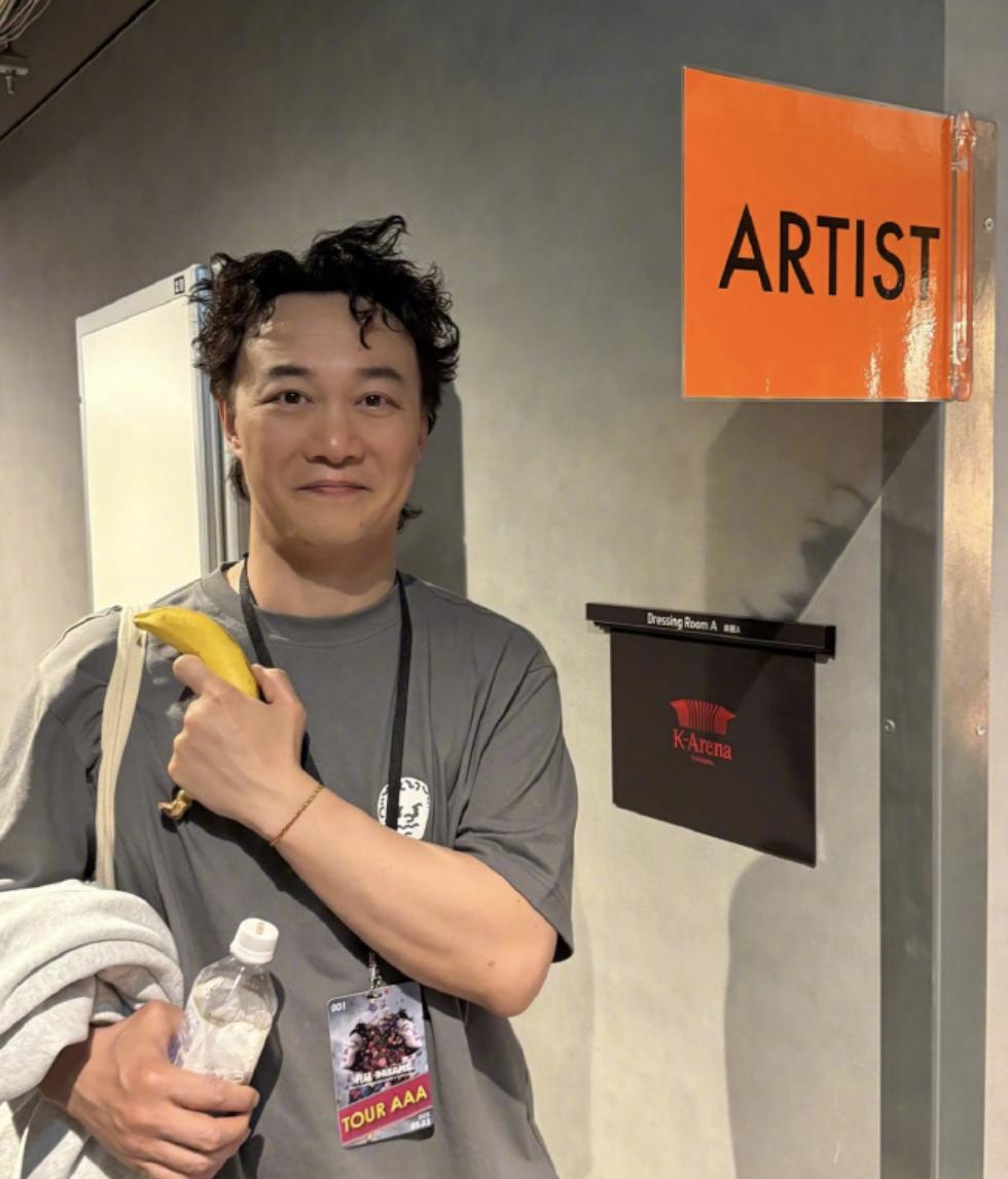 前几天有谣言称陈奕迅因病去世，为了破掉这个谣言，陈奕迅本人不得不亲自出来发声证明