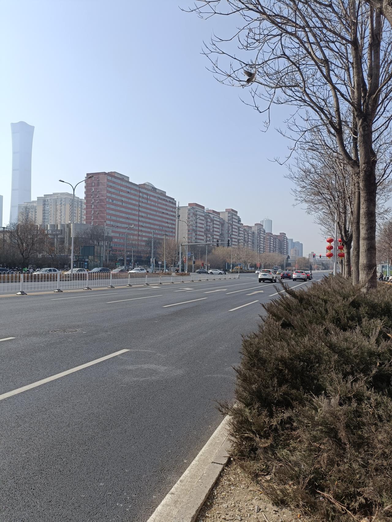 这篇文章很感人，这个女儿也很理智，又有良心，不吵不闹把婚离了，带着继父回家过自己