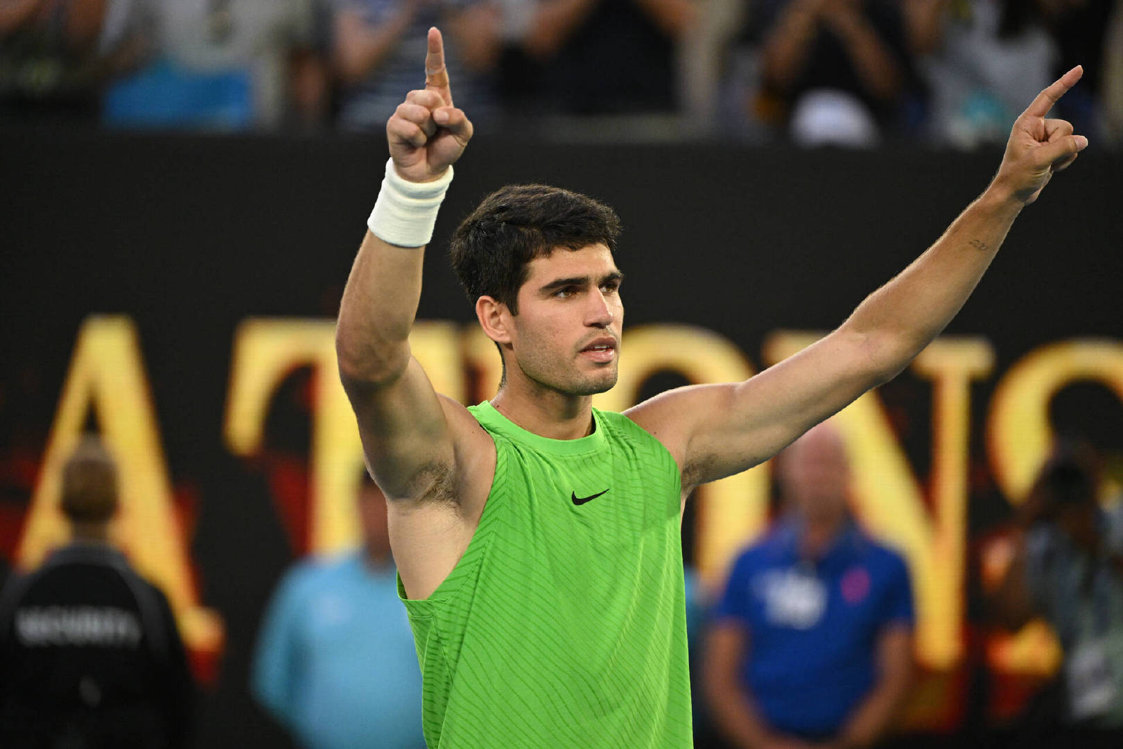 阿尔卡拉斯实现全满贯🏆澳网2026 男单决赛，阿尔卡拉斯以2-6 6-2 6-