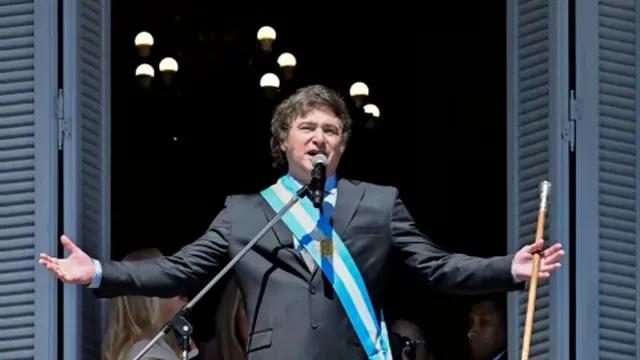一团糟！米莱任职半年成绩单出来了！阿根廷公布了2024年上半年的经济数据，各项经