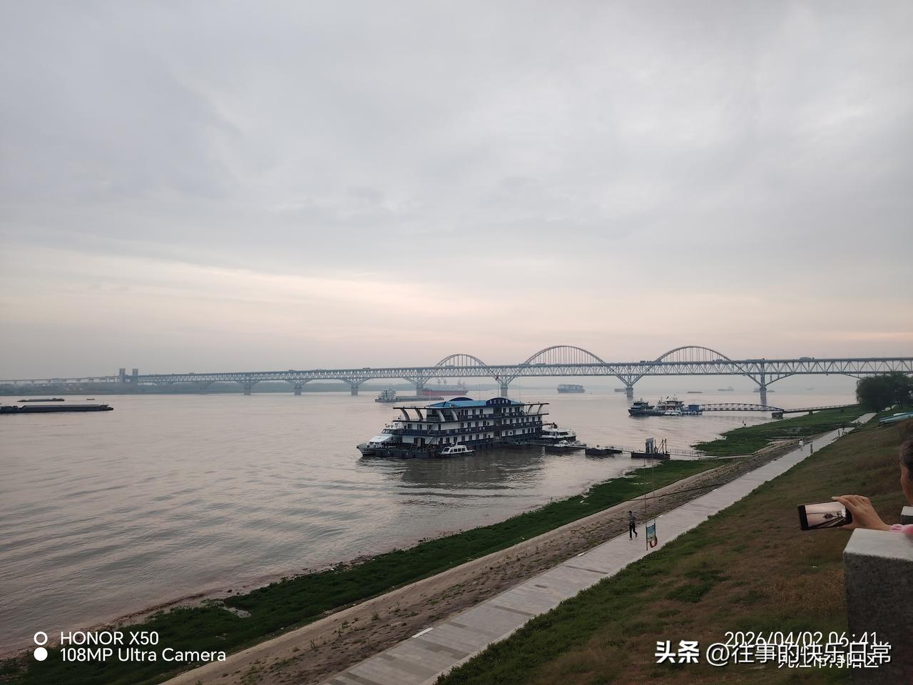 如何看待日本民众呼吁向中国道歉日本民众呼吁向中国道歉是应该的