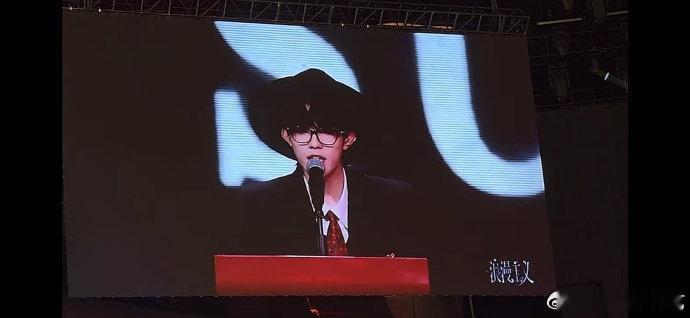 苏新英文开场白好苏苏新皓solo英文开场白 苏新皓solo英文开场白，太苏了吧！