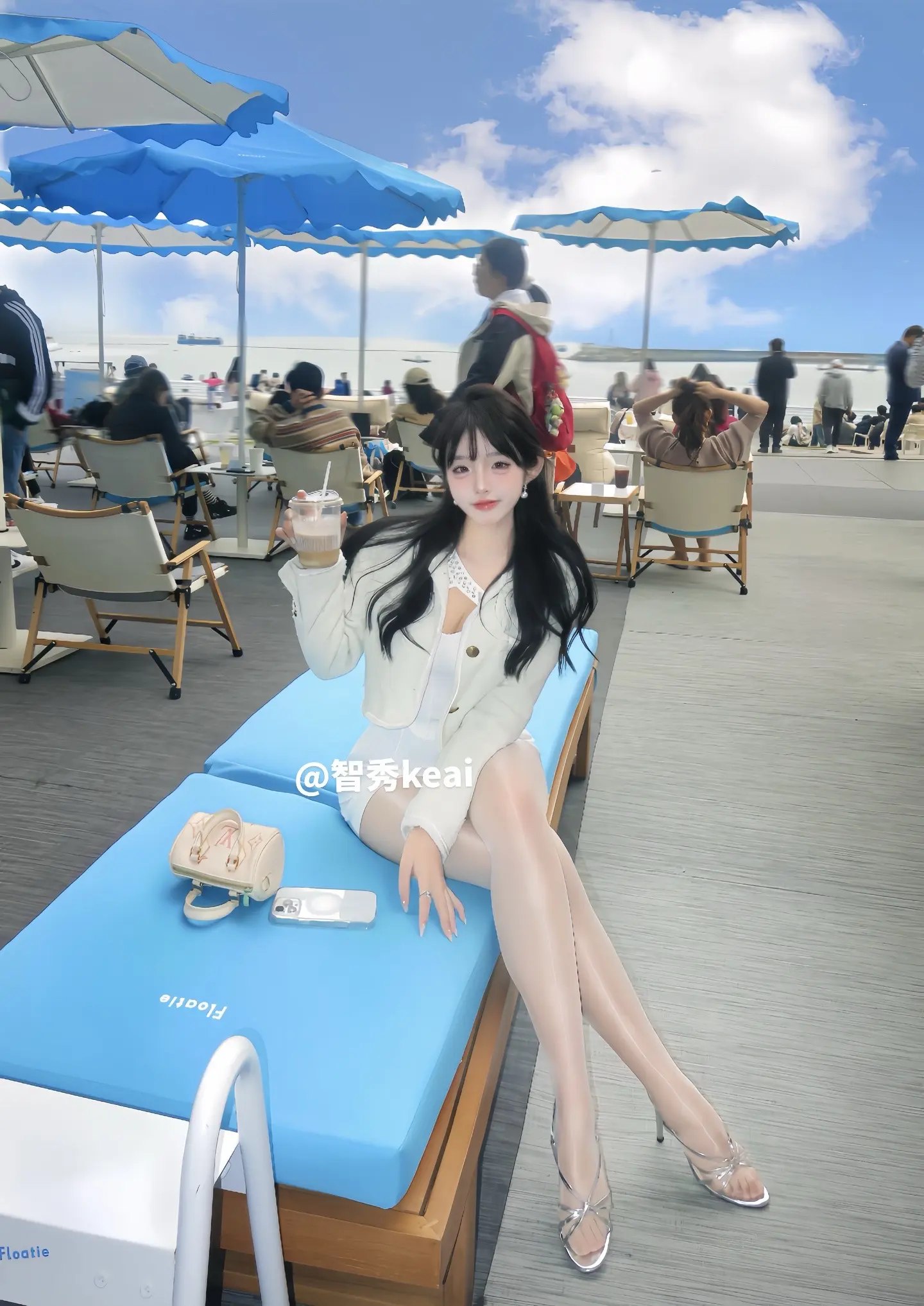 出门坐坐。