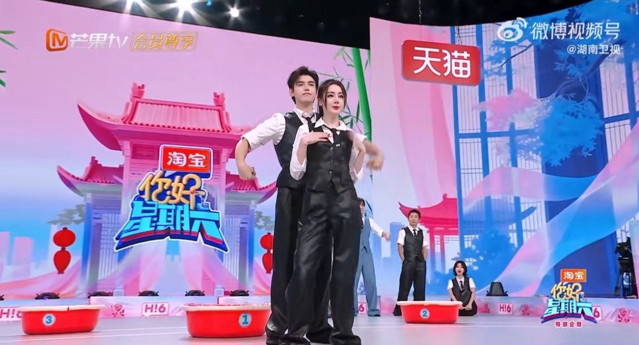 谁还没看这期好六！两人互动甜度超标，cha了bigguy名场面看一遍笑一遍。迪丽