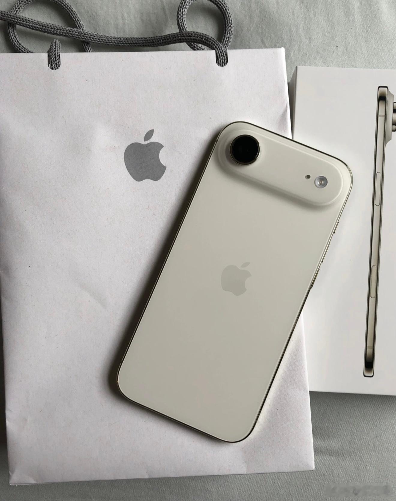 库克宣布iPhoneAir上市时间17 Air国行版终于要来了，就冲这颜值估计也