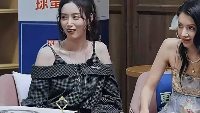 黄子韬和姜潮一样一样的

姜潮｜黄子韬｜徐艺洋｜麦迪娜 ​