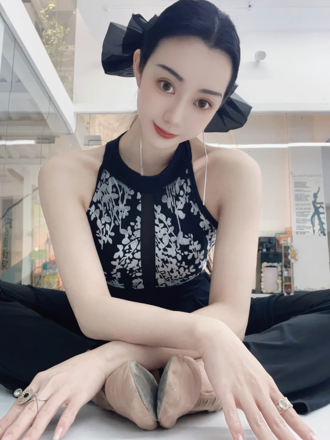 休假日不跳舞，准备直播分享遮瑕技术哦！