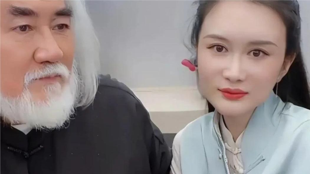 恩爱夫妻全是假象？75岁的张纪中，早已和小娇妻杜星霖拉开了差