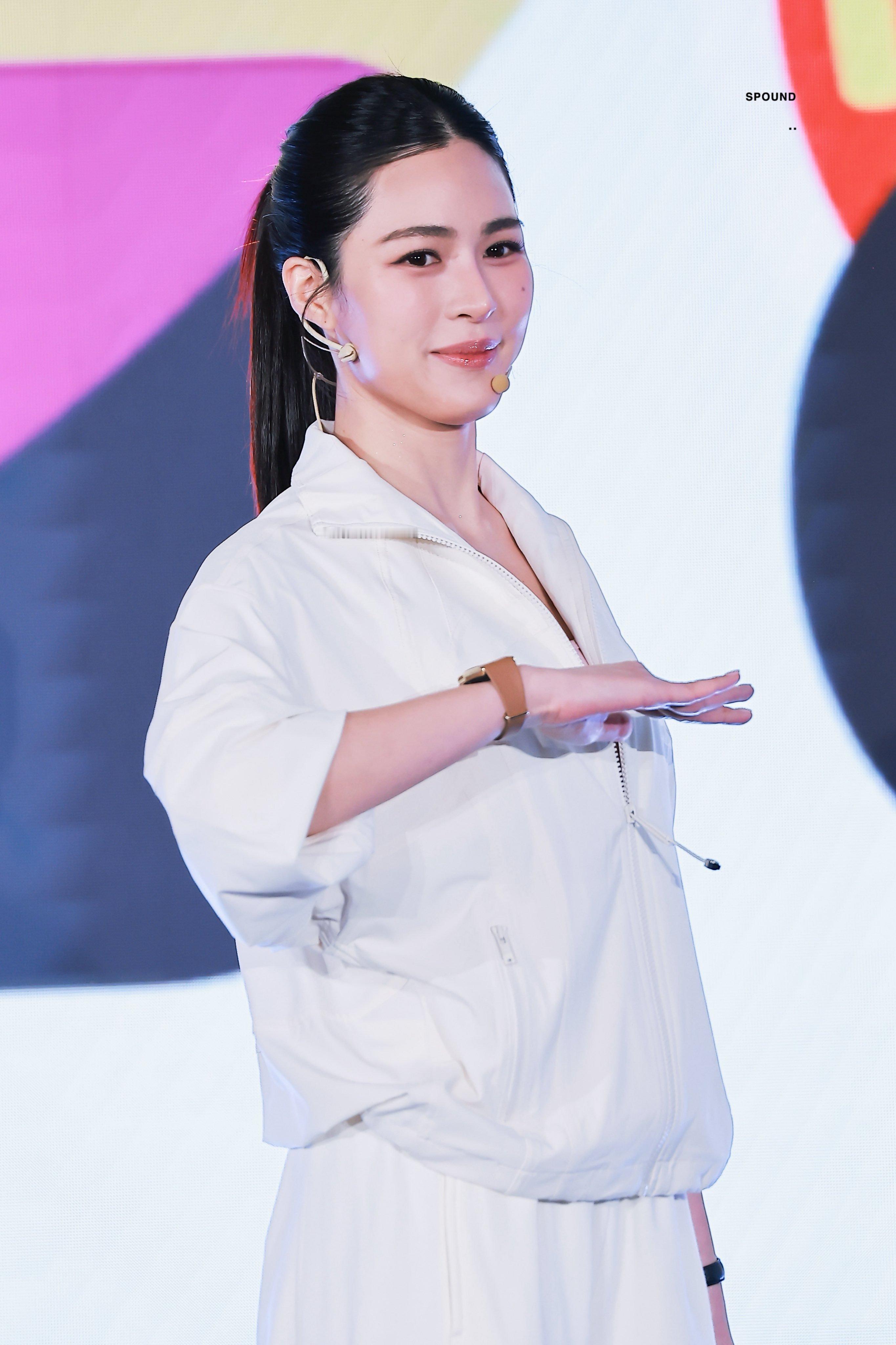 元气满满～快乐在线©logo邝玲玲 