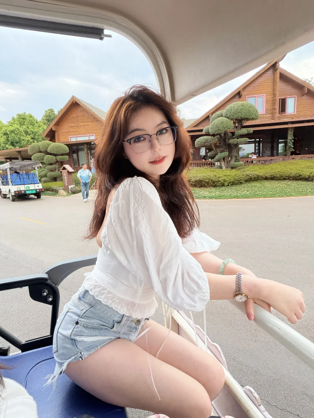 今天在弥勒做甜妹