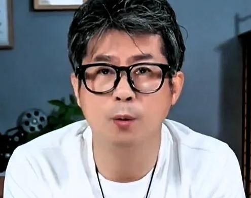 最近，刷到很多说恒苏被人撕的喘不过气，为顾全大局拟退出二八的消息，心里满是惋惜和