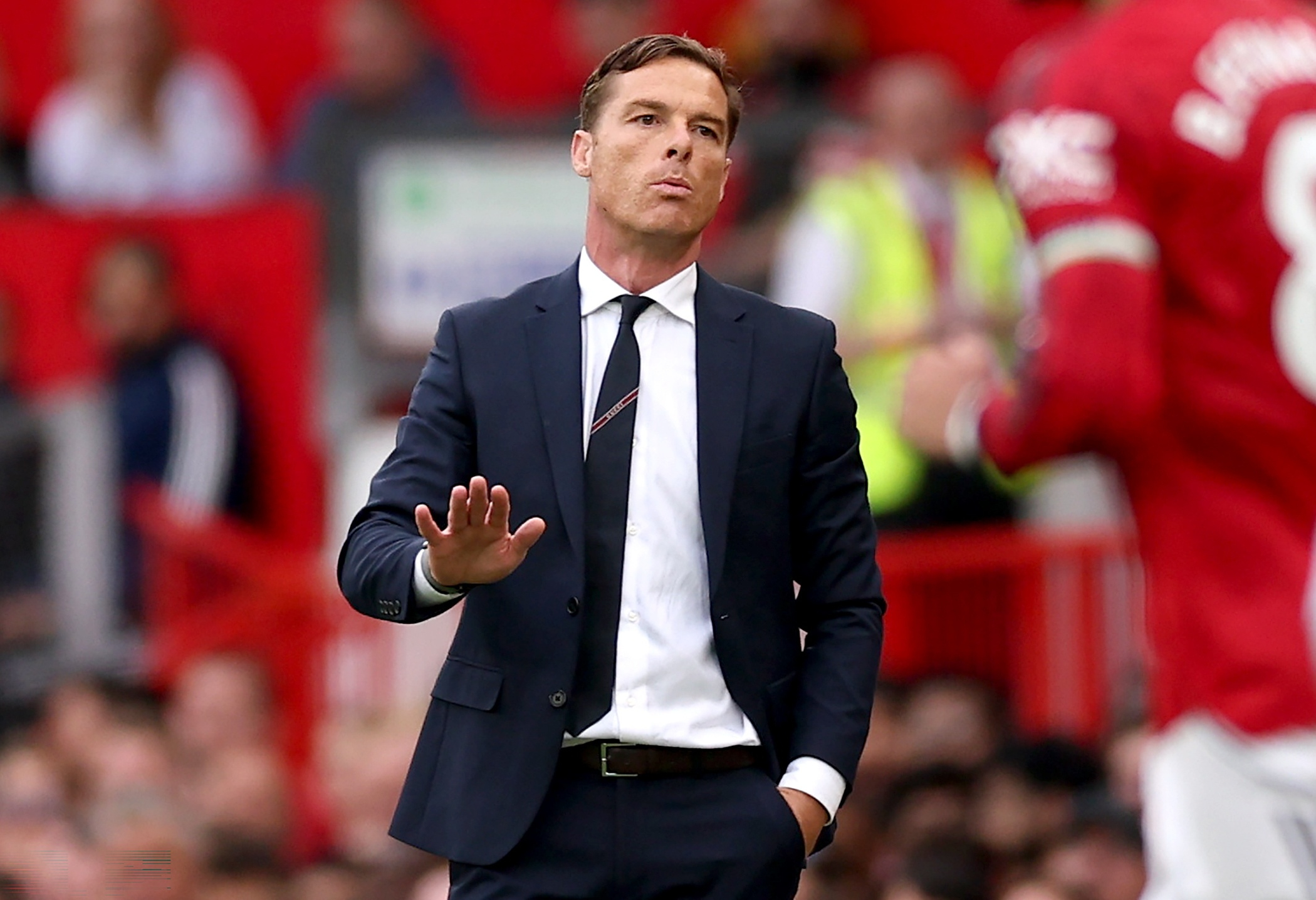 伯恩利主帅：我们要在主场让阿森纳感到难受 枪手不是只会定位球11月1日讯 伯恩利