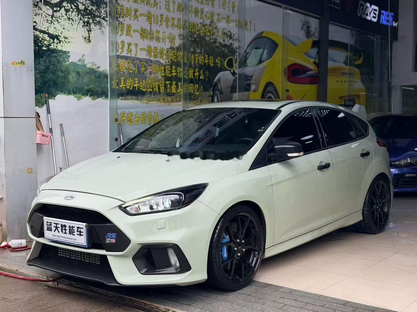 20多万的福克斯 有没有喜欢的？福克斯rs 16年11月上户，过户一次，全车仅一