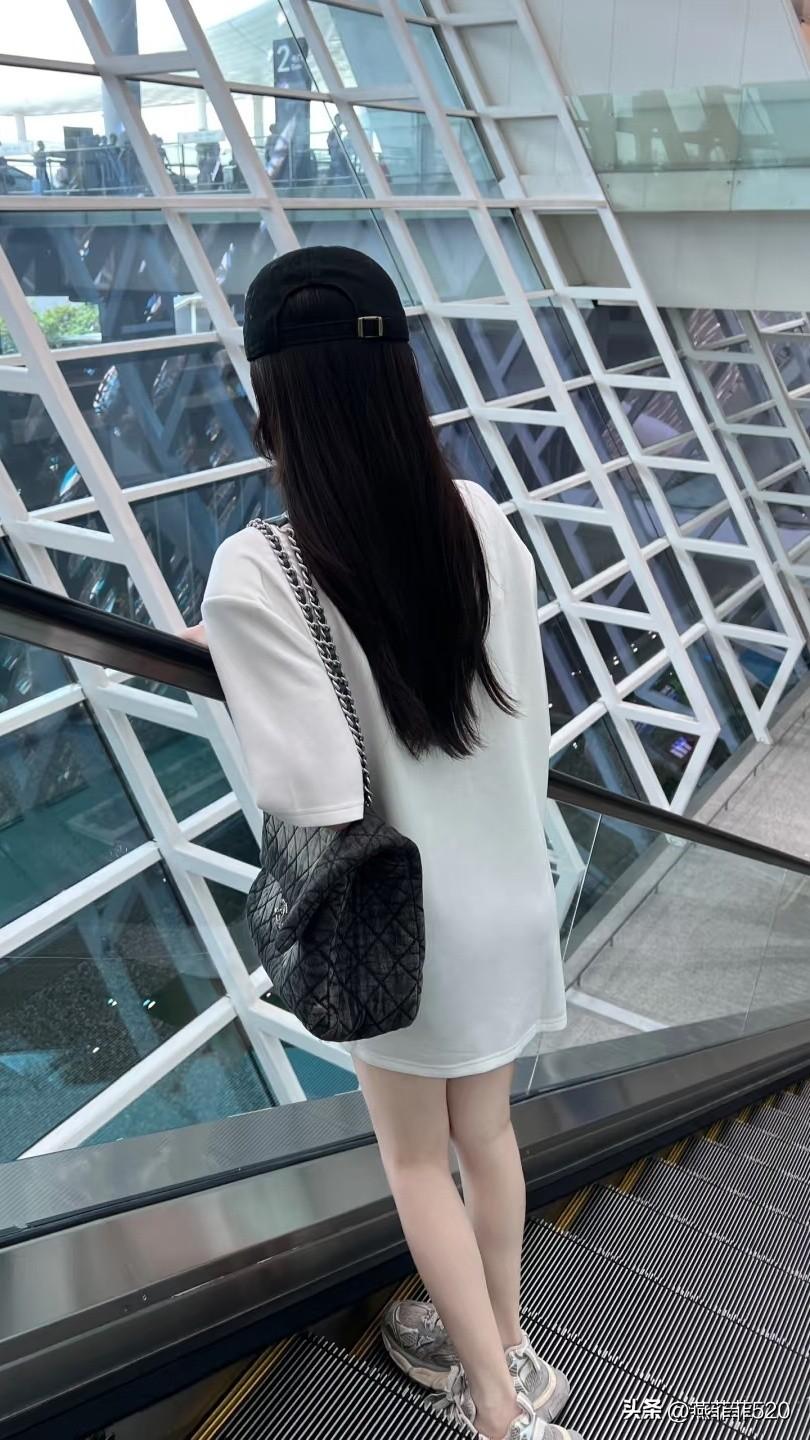 喜提闺蜜订婚跟班体验卡💍

明天小刘在扬州订婚！
我们几个闺蜜被选中去见证——