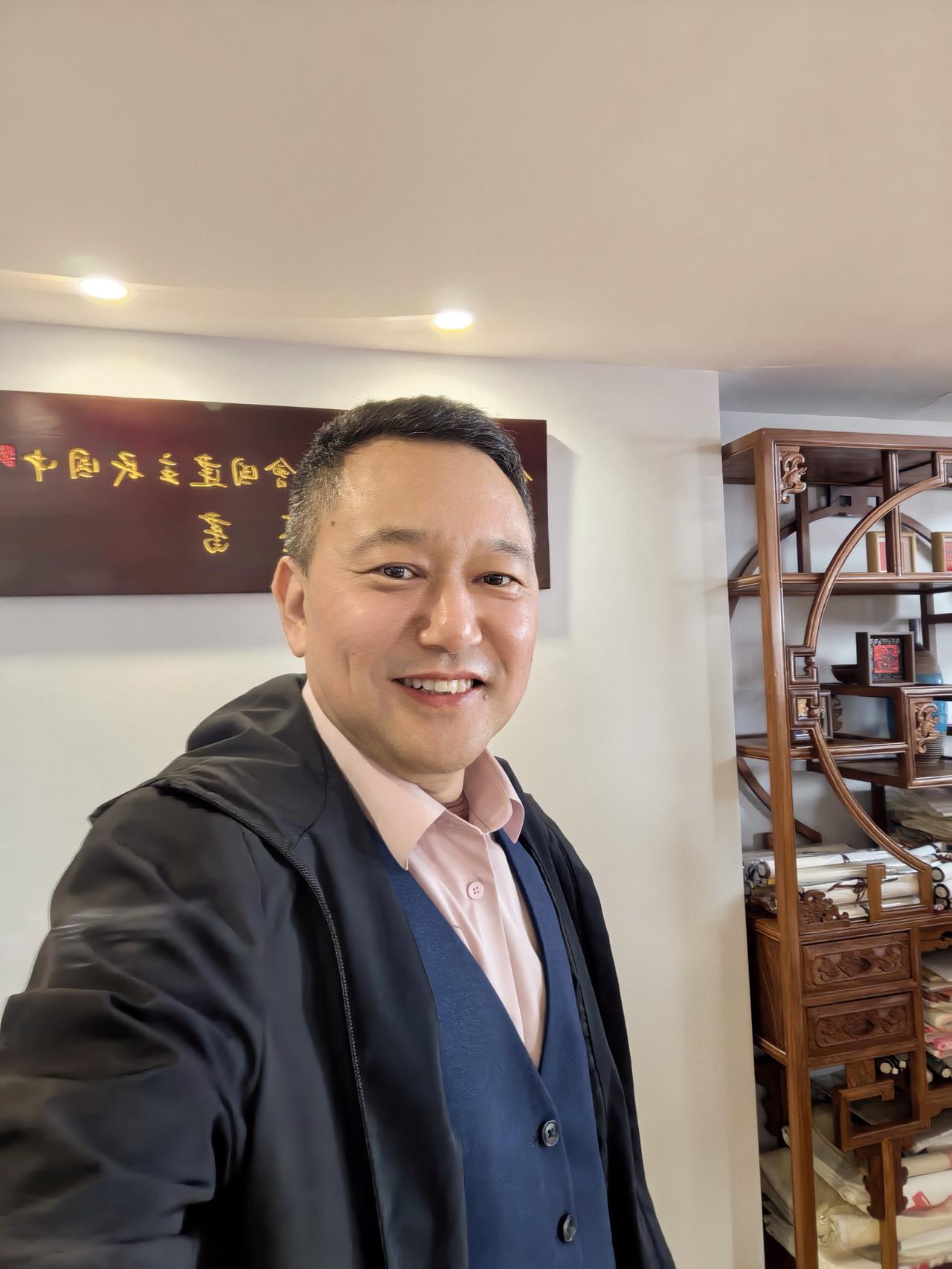 一句话证明你老了！字数越少越好晚上睡觉起夜好几次，早上三四点钟就醒！[捂脸][机