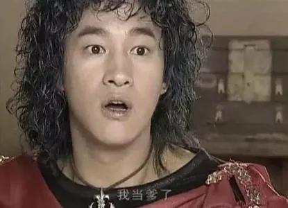 2016年，41岁的何润东娶了秘密相恋9年，初中学历、柜姐出身、家境贫寒的林姵希