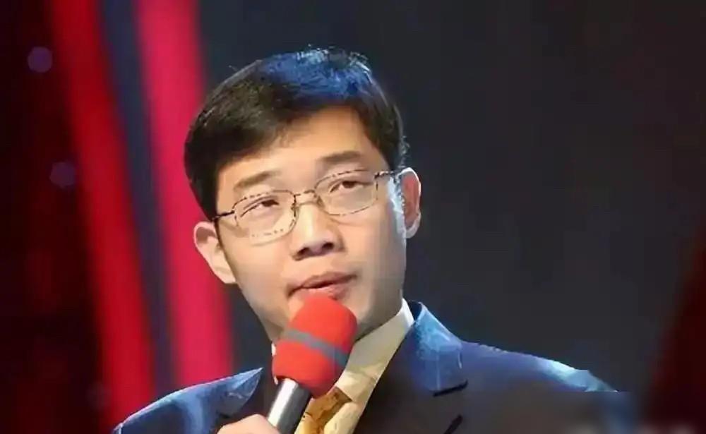奇志和大兵拆伙22年了，现在境况差挺多。

当年他俩火遍南北的时候，没人不夸大兵