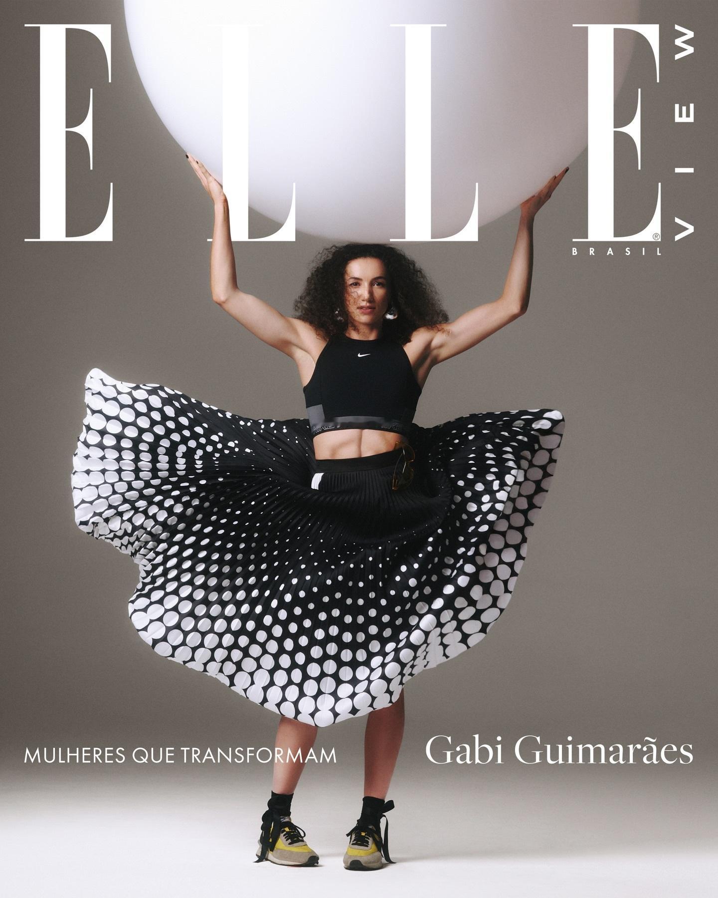 加比的杂志大片，我个人对发型师的审美持保留意见。 