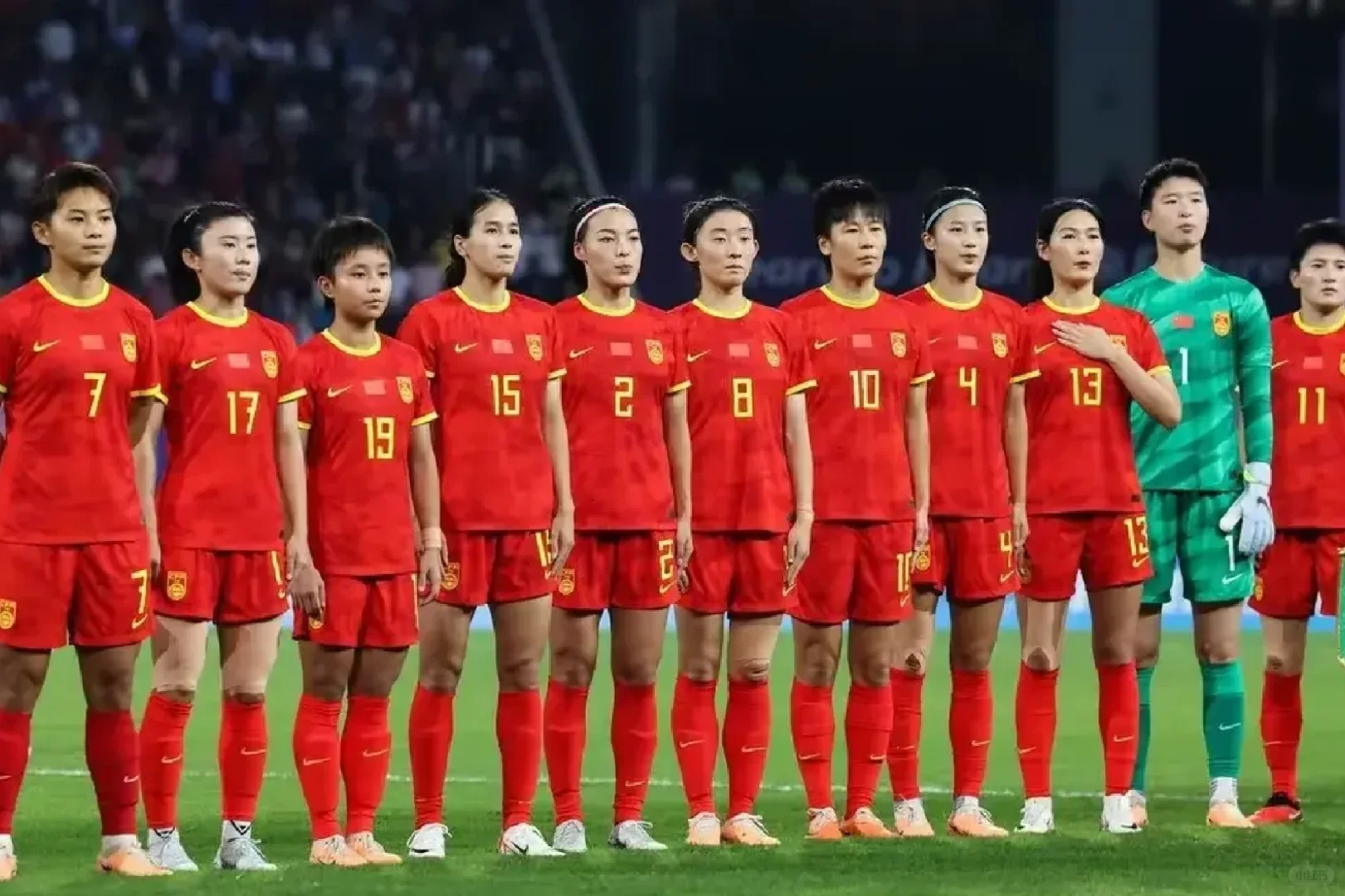 中国三大球最新世界排名
1、女篮——世界第2位（美国）
2、女排——世界第6位（...