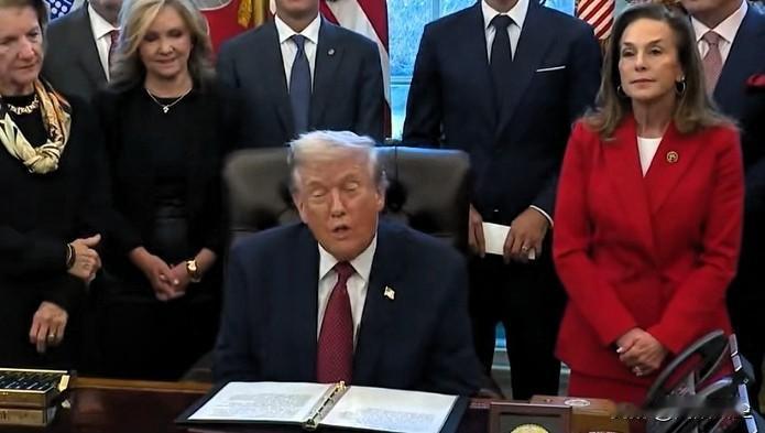 特朗普正式宣布废除拜登时代极端严苛的CAFE燃油经济性标准（Corporate 