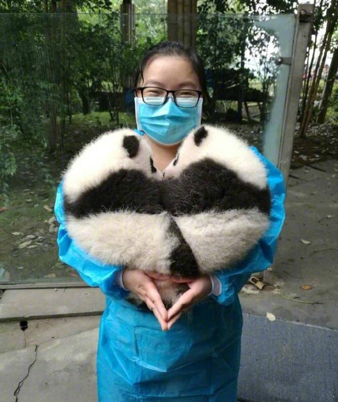 这个姑娘令几十亿人嫉妒