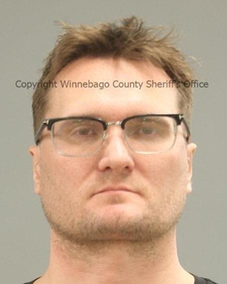 【美国牙医夫妇家中遭枪杀，女子前夫被控谋杀】美国俄亥俄州一对牙医夫妇在家中遭枪杀