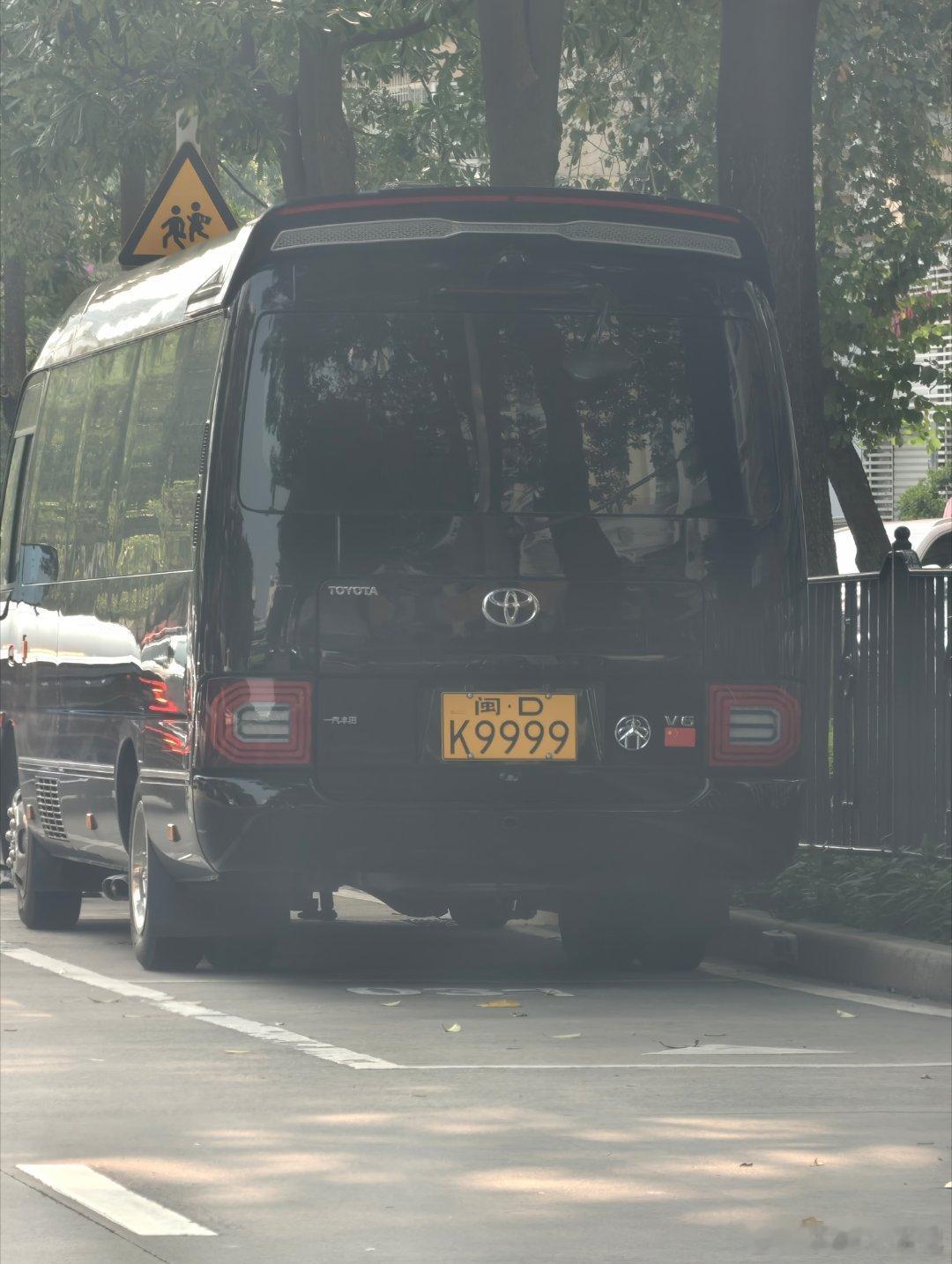 哪个大佬的考斯特 