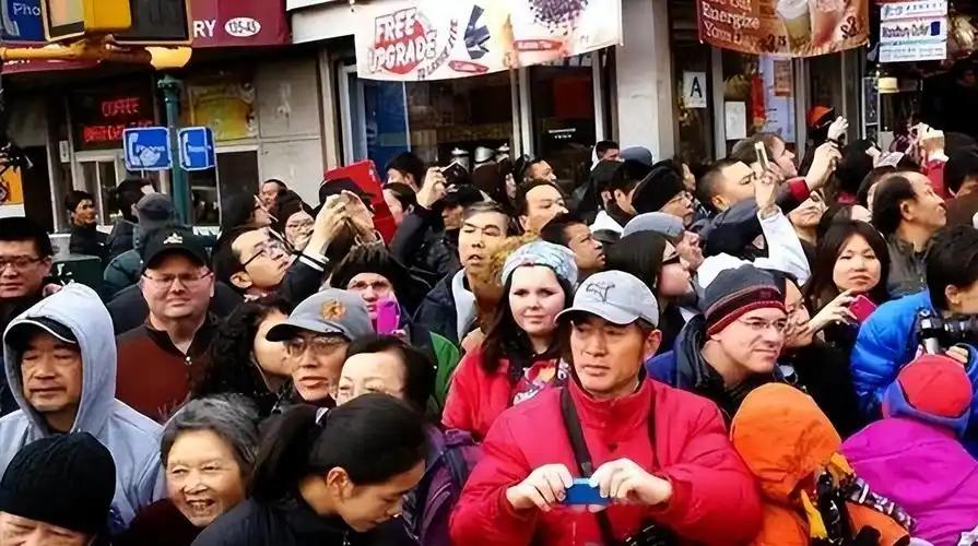 美国民调称77%民众反感中国，中国民众对美好感度呢？结果让白宫无话可说，皮尤报告