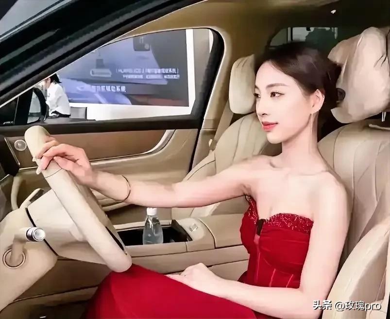 这就是赤裸裸的现实啊，一箱油在哪个国家最贵:
​英国：约需630元人民币，
日本