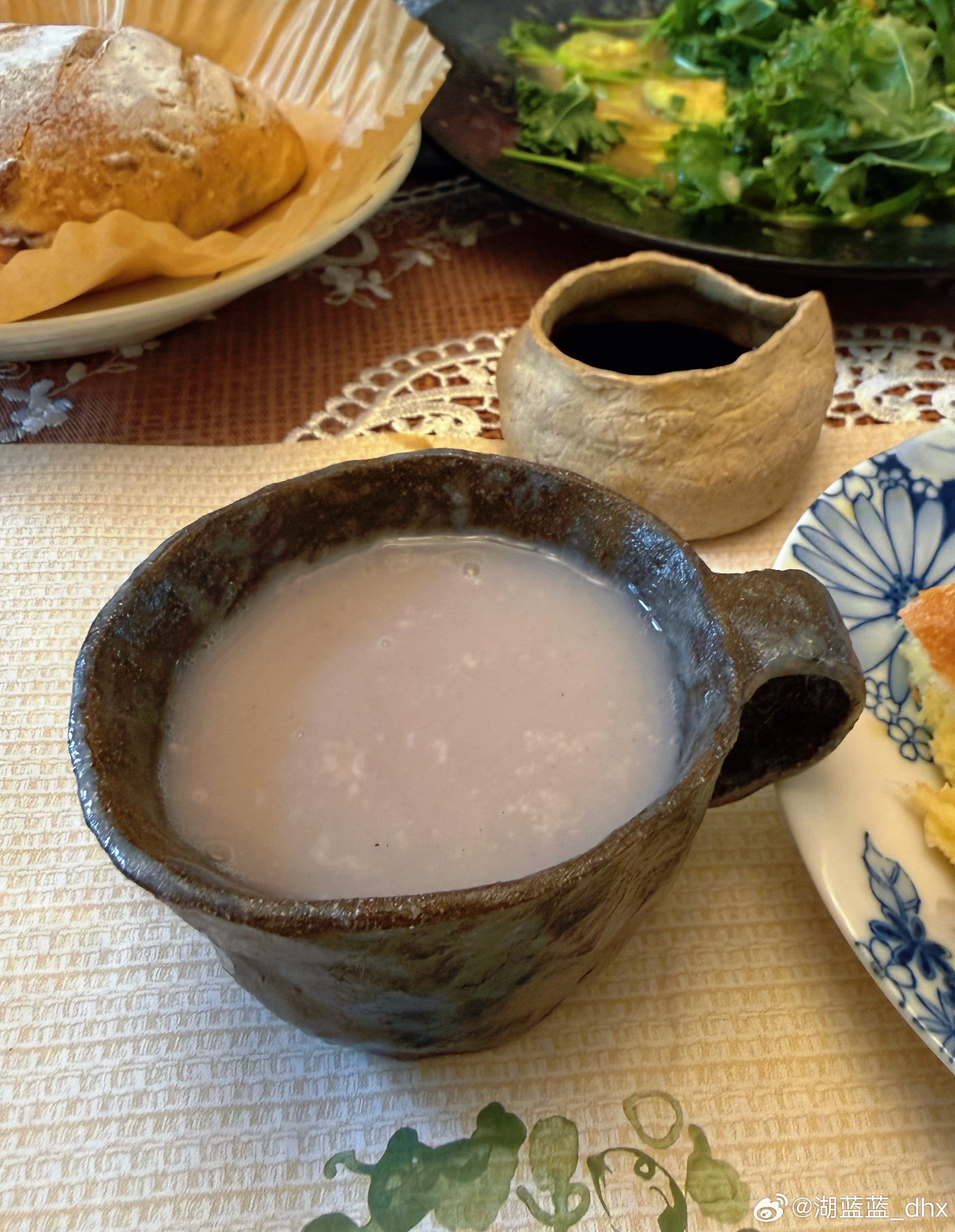 自己做的陶器用到生活里 特别有满足感美无处不在 艺术提升了生活品质 