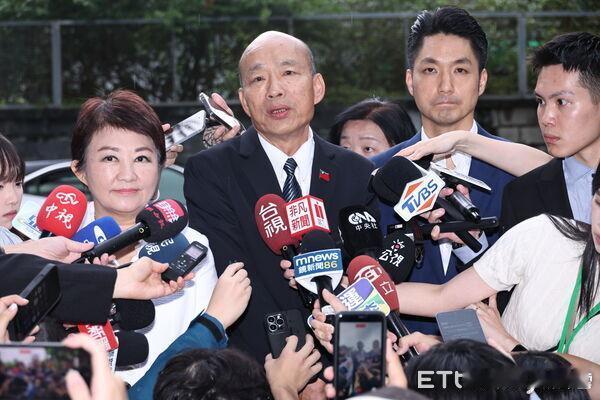 韩国瑜、蒋万安、卢秀燕同框，喊国民党重返执政“3人缺一不可”
台湾民主基金会今日