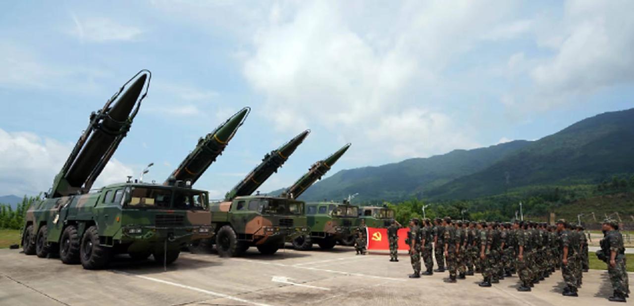 4000导弹待命！中国硬核火箭军，一旦拉响战备，7分钟摧毁敌中心
 
这组数字背