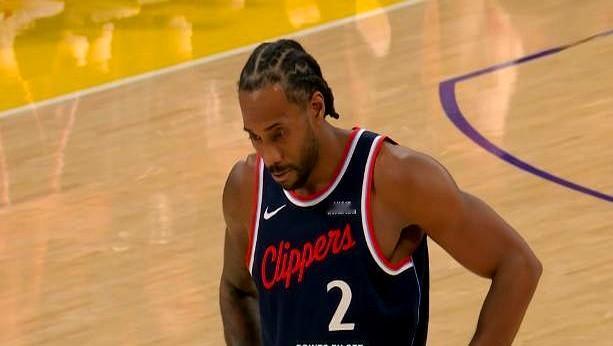 冲着伦纳德喊“你40年没冠军”，这可能是篮球史上最尴尬的垃圾话了。

洛城德比，