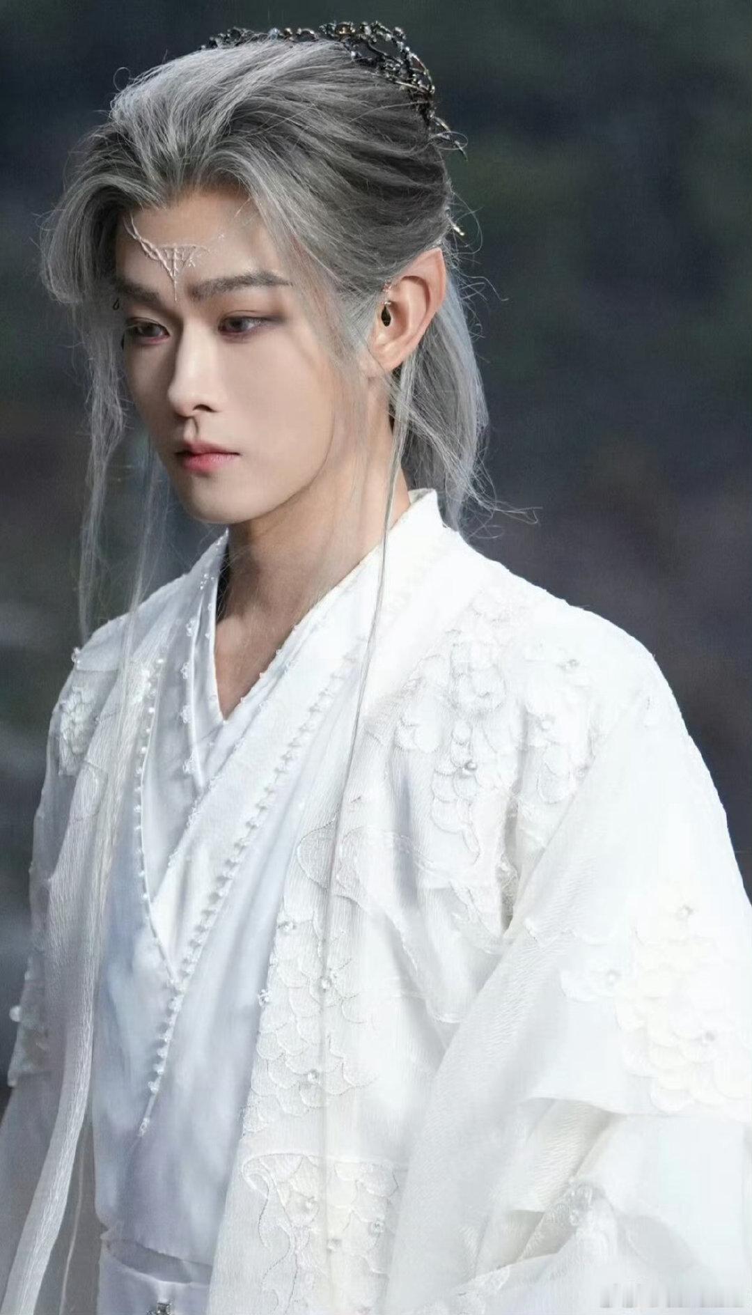 田嘉瑞寄灵海外人气田嘉瑞也太给95生长脸了！《月鳞绮纪》优酷国际版角色热度断层第