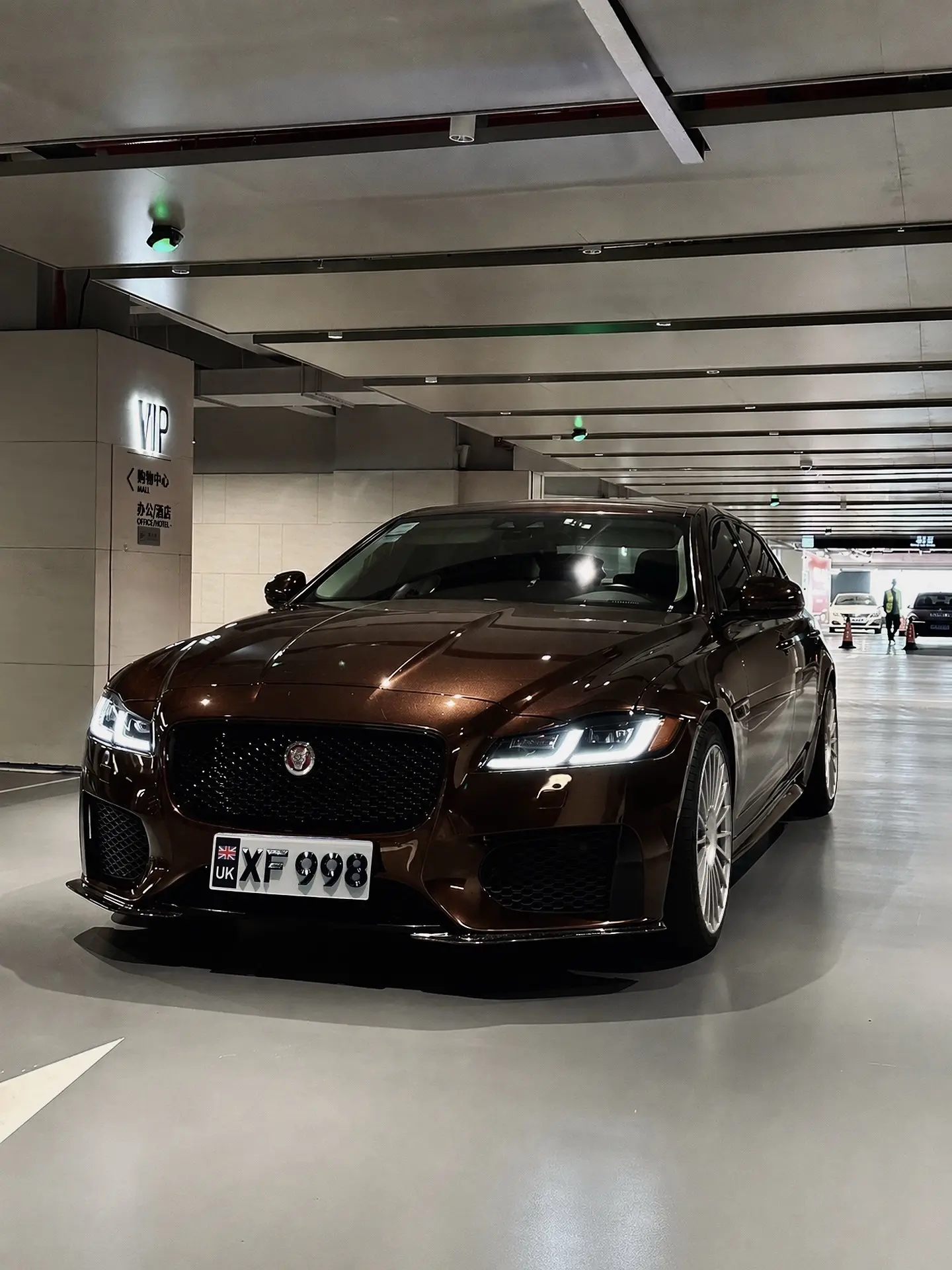 Jaguar XFL.