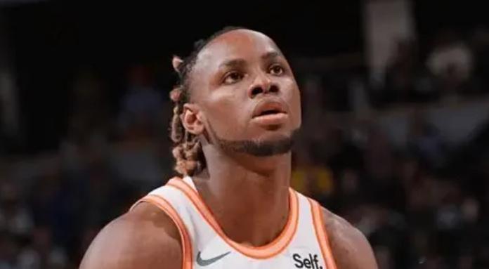 Shams：勇士与查尔斯-巴锡达成一年合同，后者重返球队ESPN记者Shams 